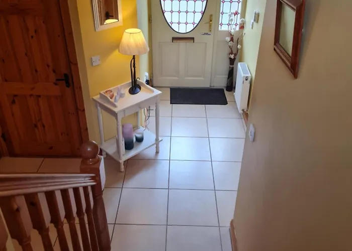 Aurora בית אירוח *